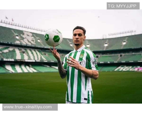 安东尼：拜仁也曾经联系过我，但我已经和贝蒂斯谈妥了